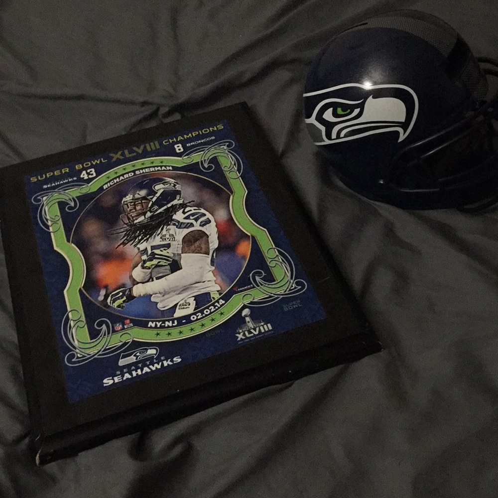 Super Bowl XLVIII R. Sherman/Seattle piggy bank - Picture 3 of 3